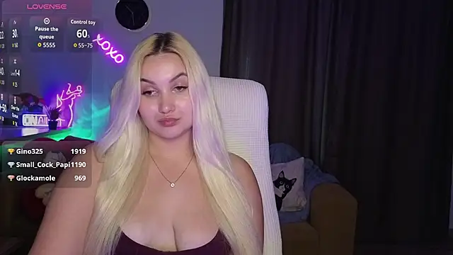 Watch adrelaxina live on EroticFlix - High definition streams
