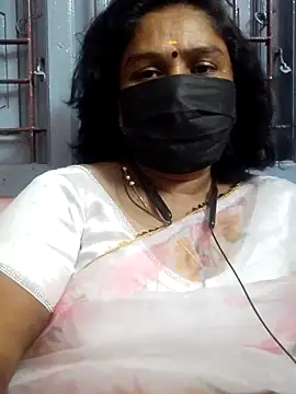 Miss-Maggi live cam on StripChat