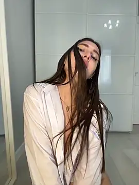Watch BOOMFOXY live on EroticFlix - High definition streams