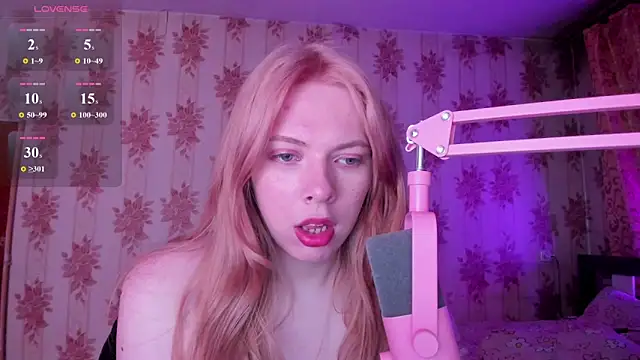 Cutie_Bambi webcam