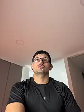 TroyeSavage webcam