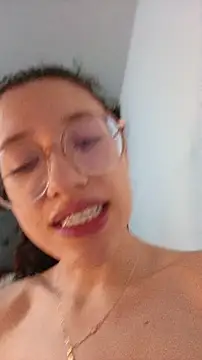 DanaaCollins webcam