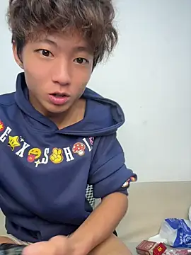 luo-77 webcam