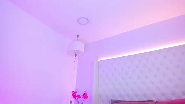 Nicollesanchezz webcam