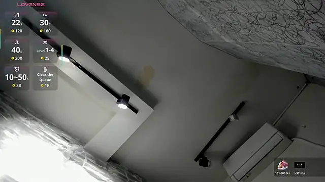 nahomyrusell_ webcam