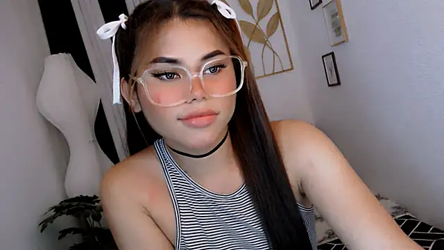 PrettyBlythes_TS webcam