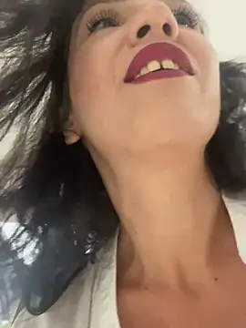 AlyaRei webcam