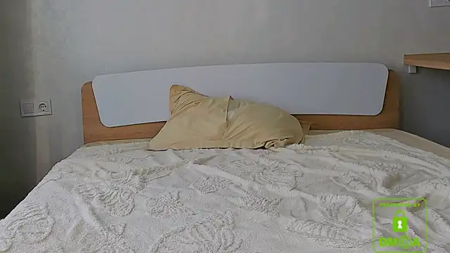 Mistic_Fox webcam