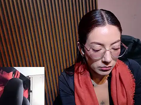 MissOffice_ webcam