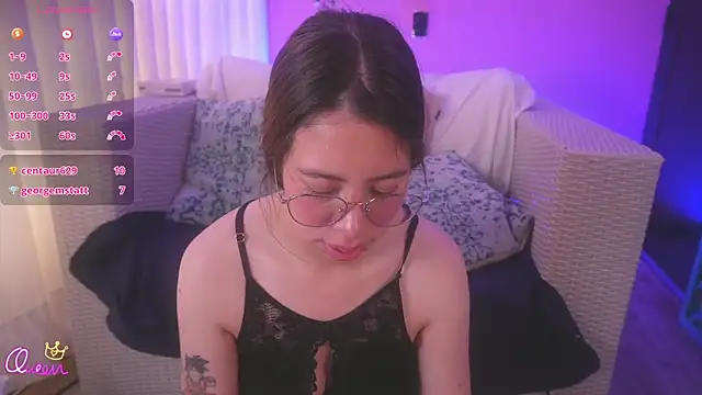 Airi_pierce webcam