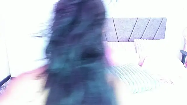 NahomyEvans webcam