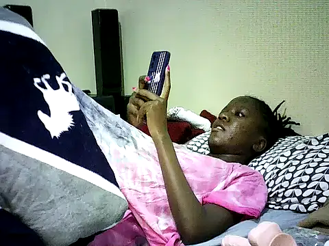 cutefox_ebony webcam