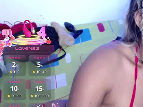 ninatiny webcam