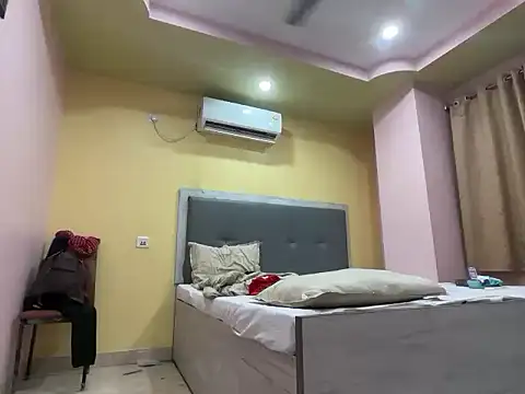 HorriblePastry webcam