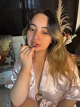 Watch Antonella_Julieta live on EroticFlix - High definition streams