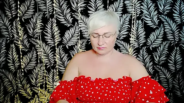 Olivia_playful webcam