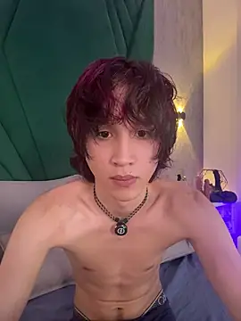 Mika_love_milo