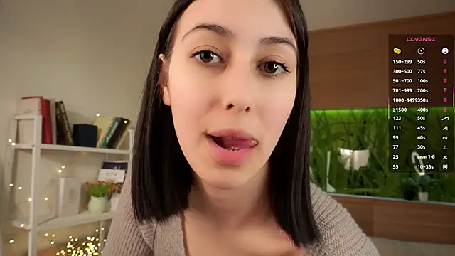 Watch JuleeSamec live on EroticFlix - High definition streams
