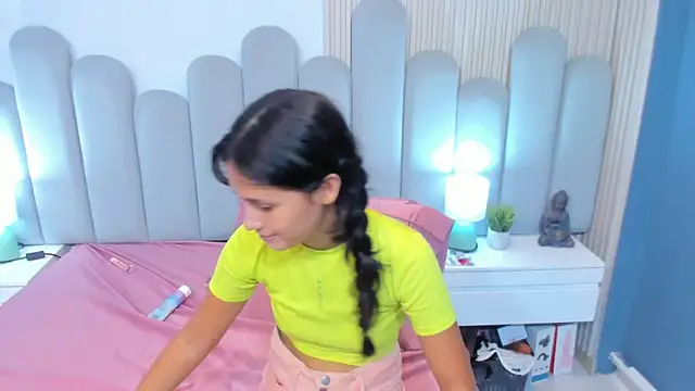 luly_dreams live sex cam