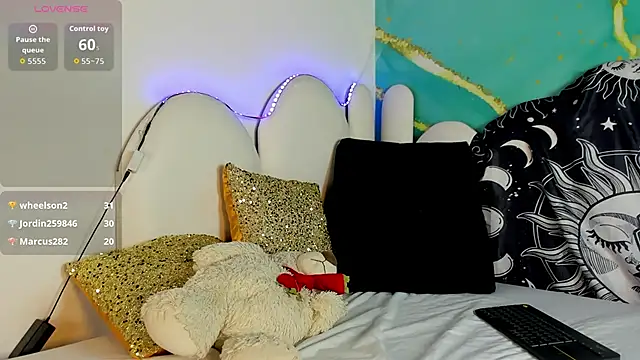 Watch zanyx_ live on EroticFlix - High definition streams
