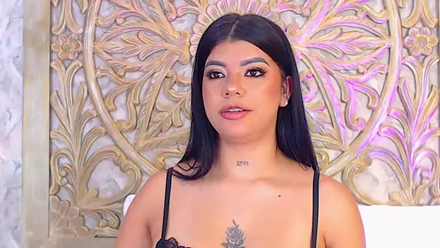 Watch MelodyCarsson live on EroticFlix - High definition streams