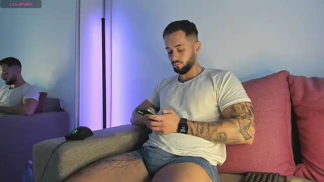 nicholasX1 webcam