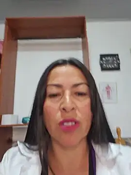 Watch JustSamantha_ live on EroticFlix - High definition streams