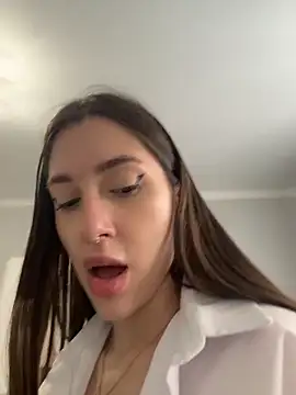 Watch BOOMFOXY live on EroticFlix - High definition streams
