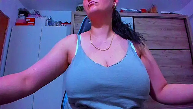 geniferswet webcam