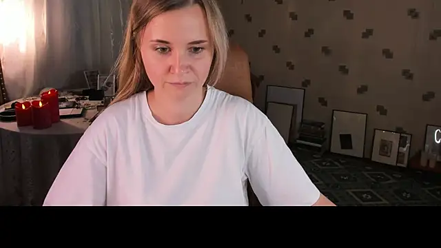 MiaSparkes webcam