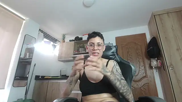 Cutie_Shy_ webcam