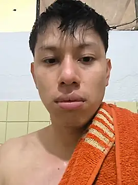 MagicMike10 live cam on StripChat