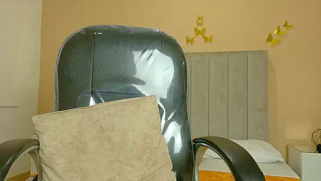Nascary_Fox webcam