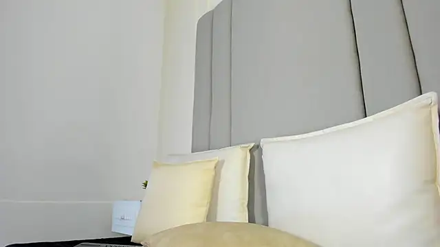 CannelaSmith webcam