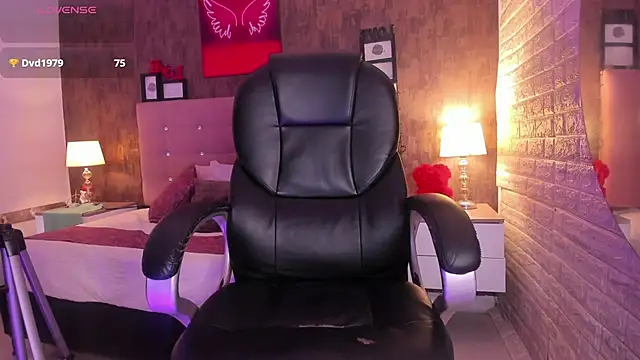 aria__monroe webcam
