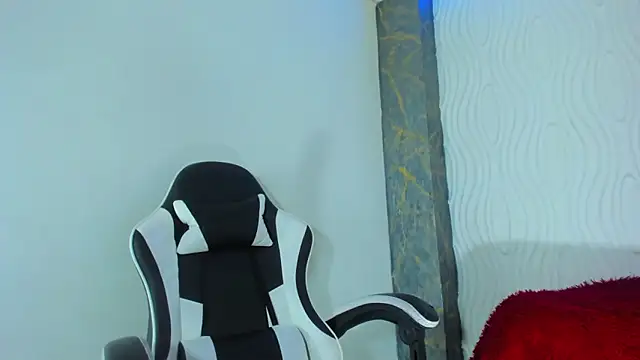Raven_Rouge_ webcam
