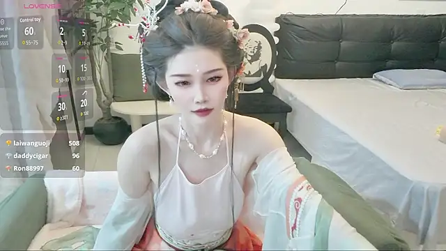 NANA-EET live cam on StripChat