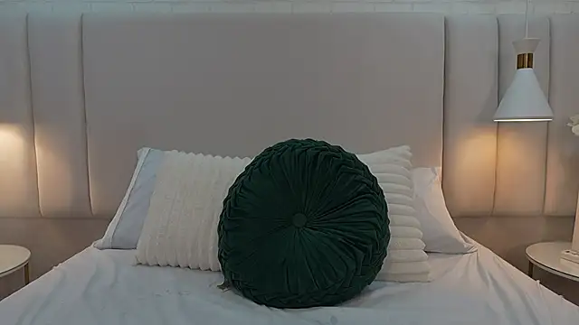 GabyJones_ webcam