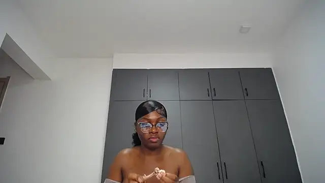 Pretty_Liya08 webcam