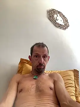 createur34 live cam on StripChat