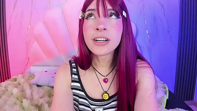 AliiceWonderland_ webcam