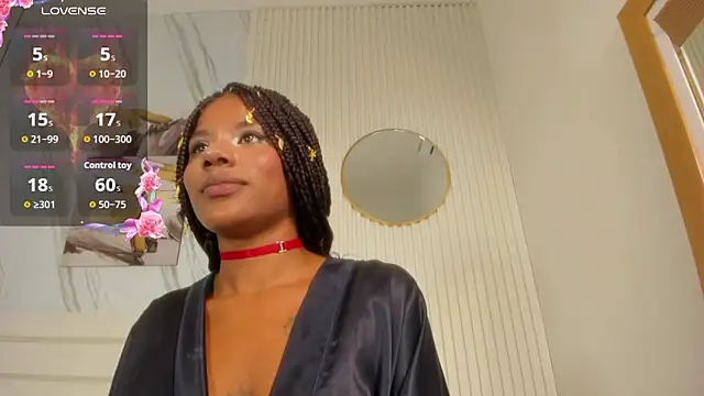 Afro_Luna webcam