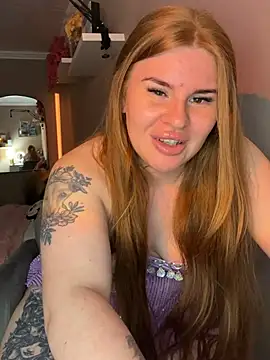 RedFoxQueen webcam