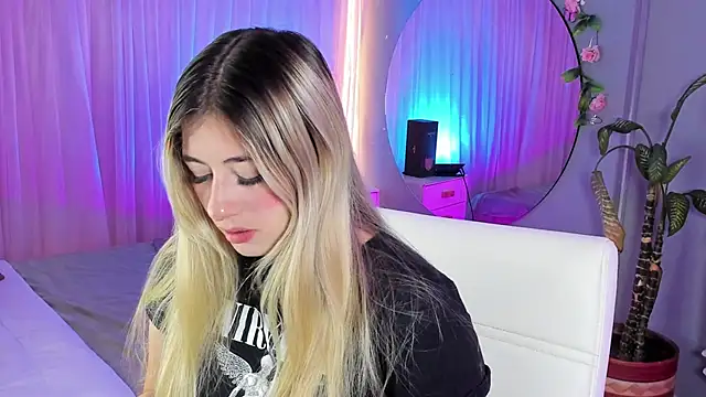 tiffany_becker webcam