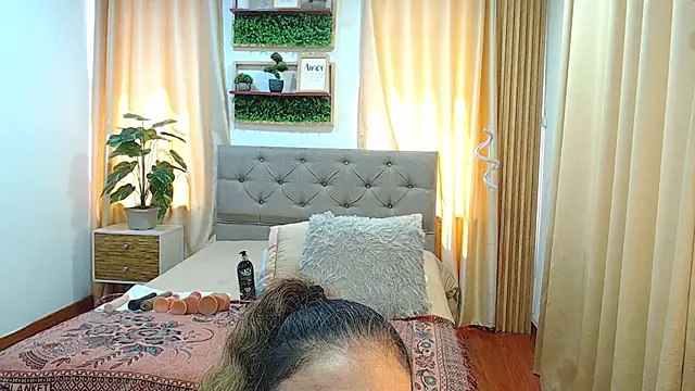 sasi_luna webcam