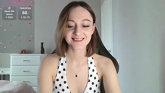 white_liillyy webcam