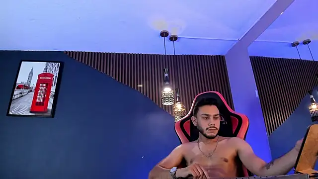 Boss_Domiinator webcam