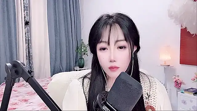 Laura_520 webcam