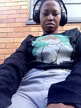 Sweethoneypot25 webcam