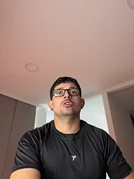 TroyeSavage webcam